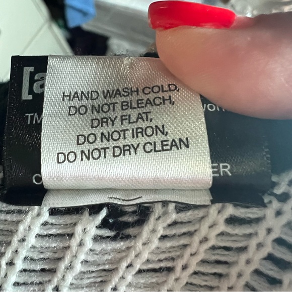 Rick and Morty Black and White Knit Sweater unisex L - Picture 6 of 6